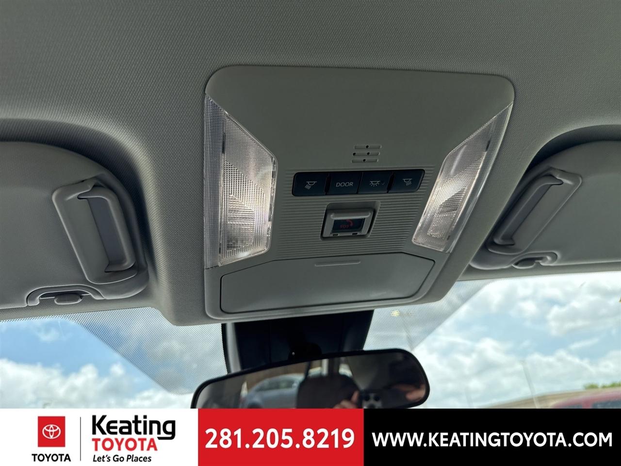 Toyota RAV4 XLE AWD 2025