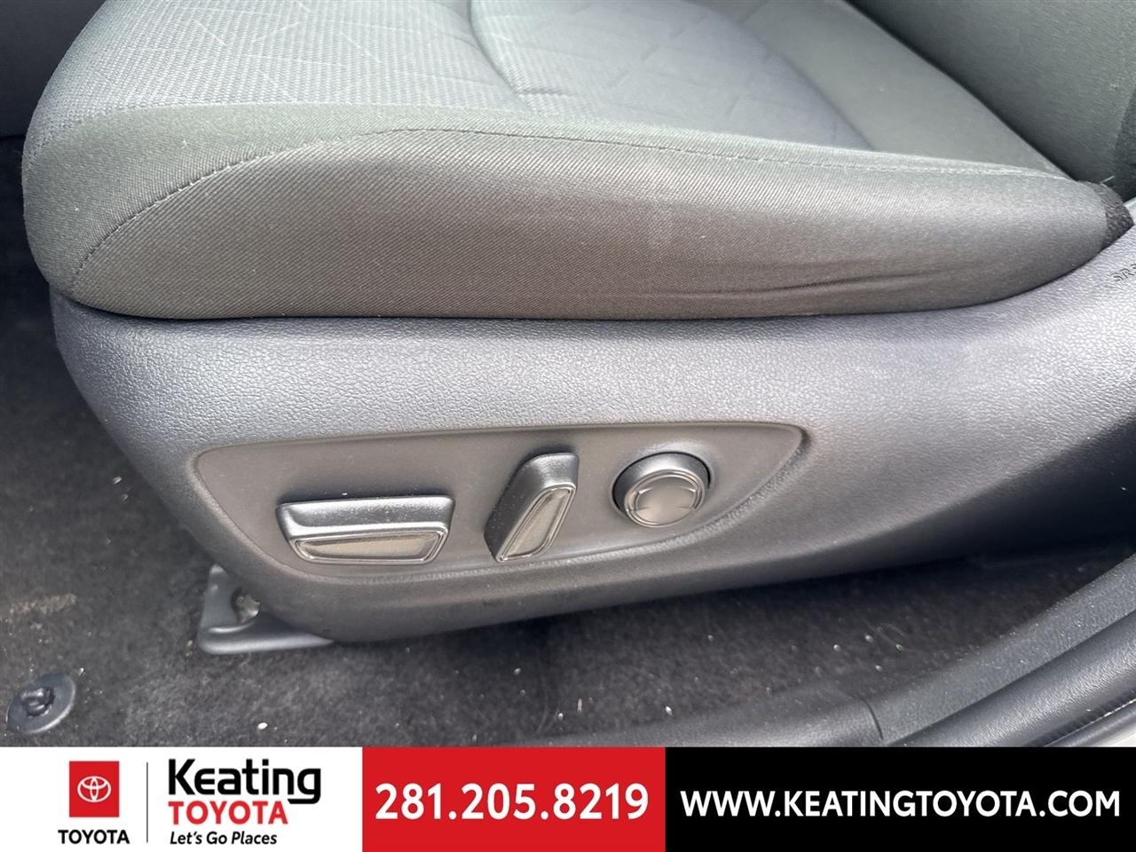 Toyota RAV4 XLE AWD 2025