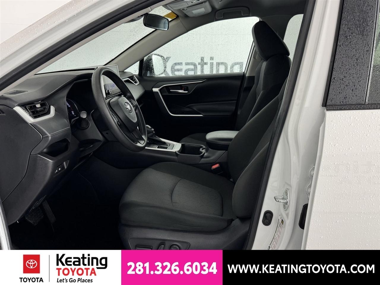 Toyota RAV4 XLE AWD 2025