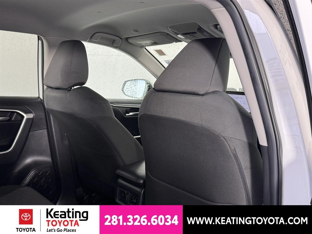 Toyota RAV4 XLE AWD 2025