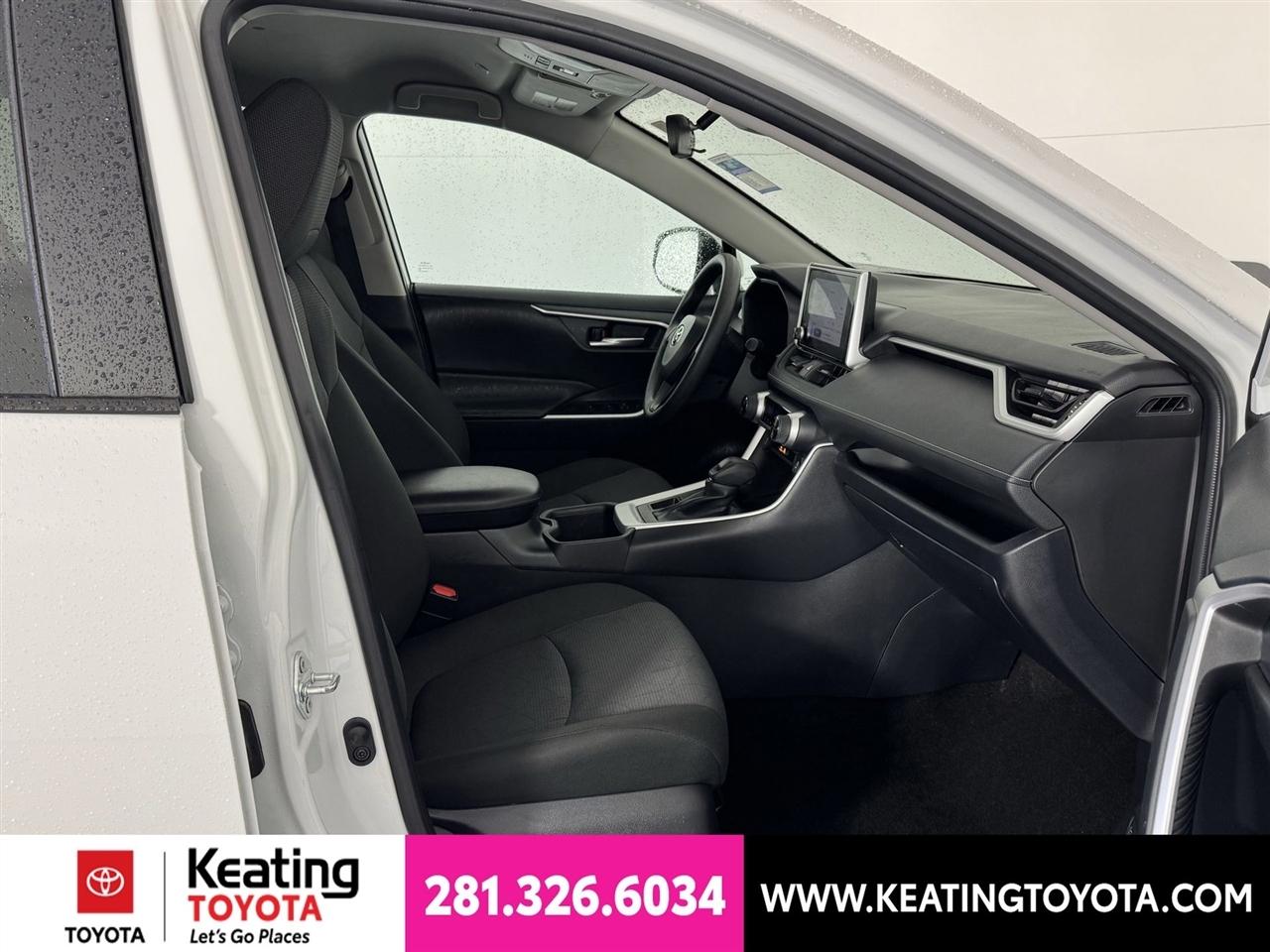 Toyota RAV4 XLE AWD 2025