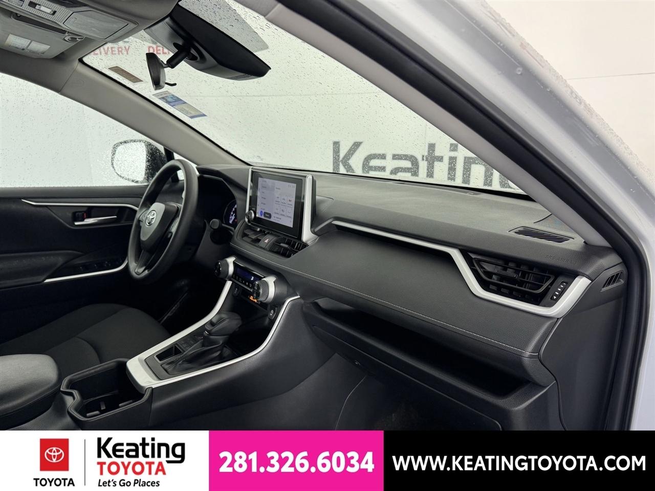 Toyota RAV4 XLE AWD 2025