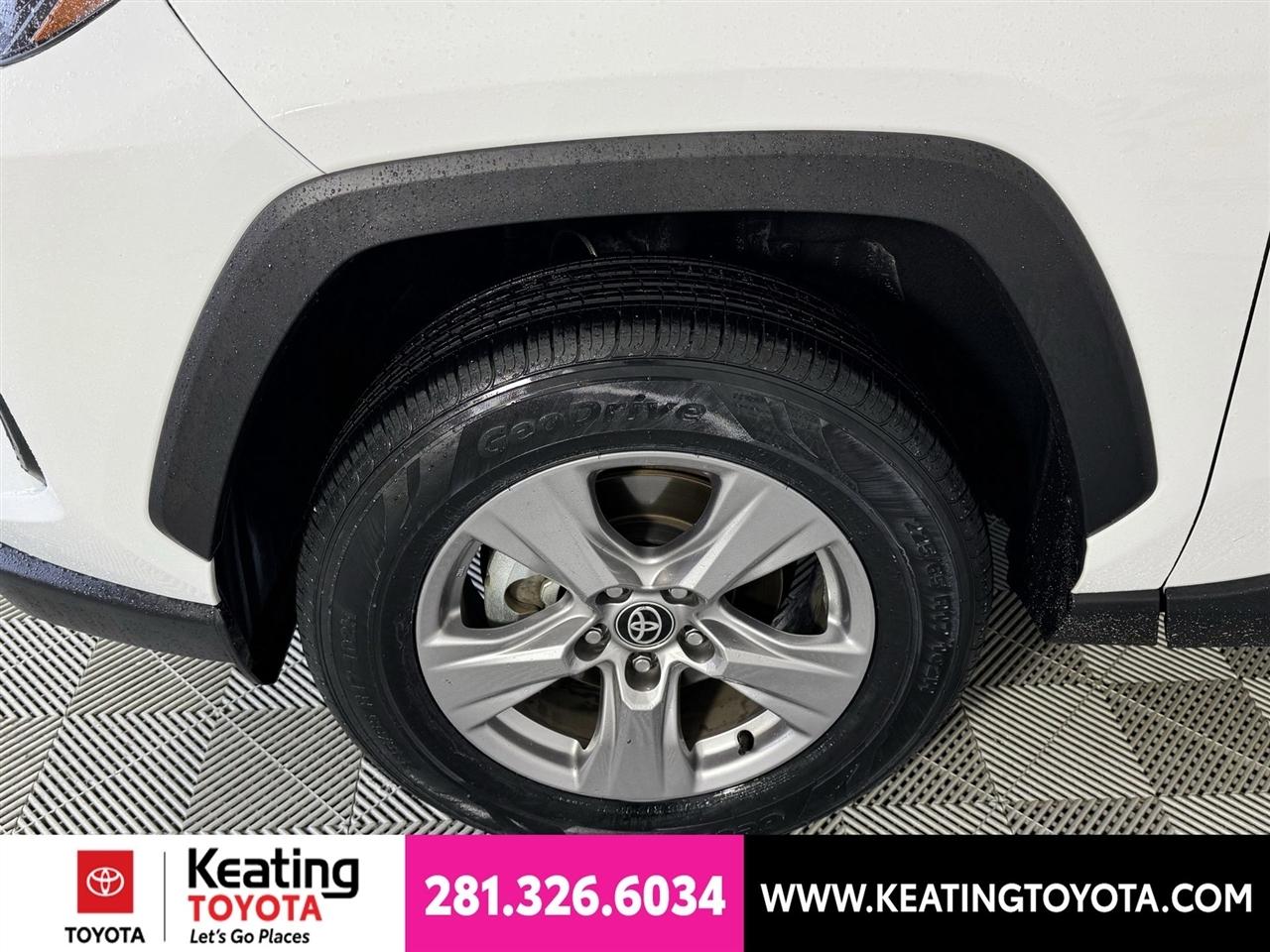 Toyota RAV4 XLE AWD 2025