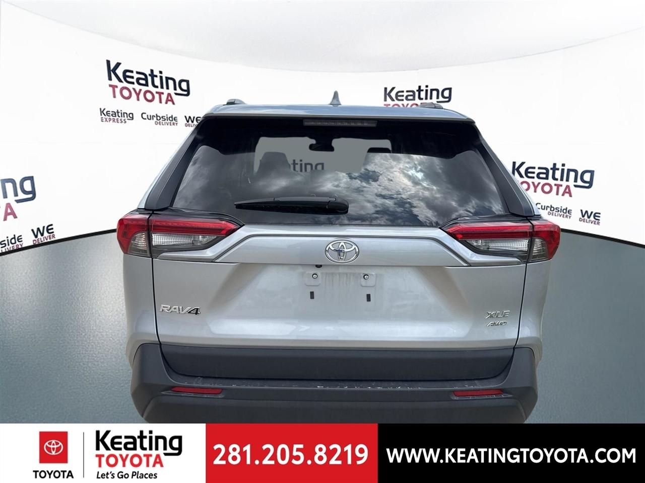 Toyota RAV4 XLE AWD 2025