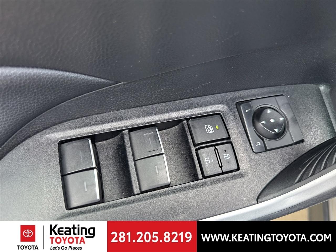 Toyota RAV4 XLE AWD 2025