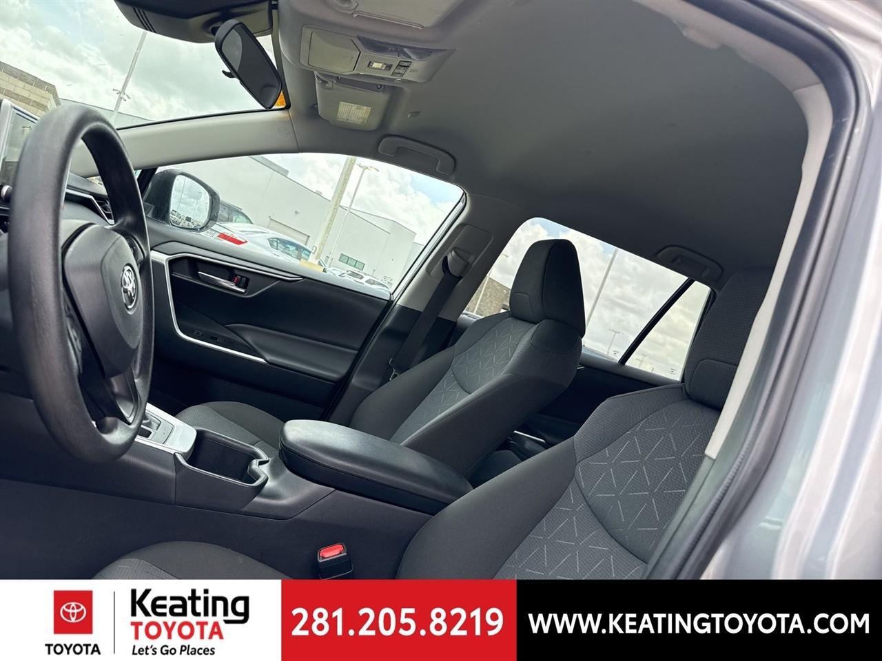 Toyota RAV4 XLE AWD 2025