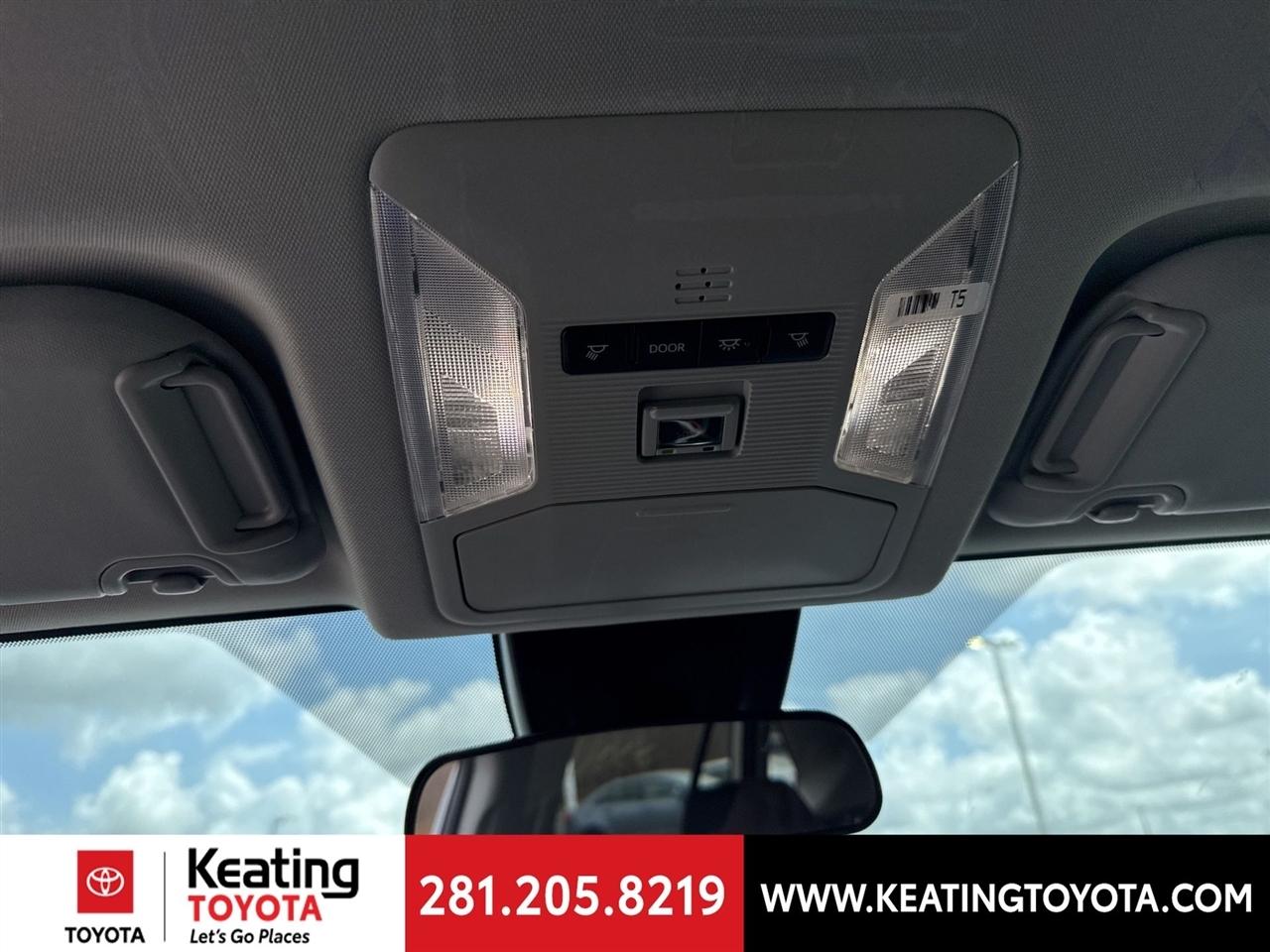 Toyota RAV4 XLE AWD 2025