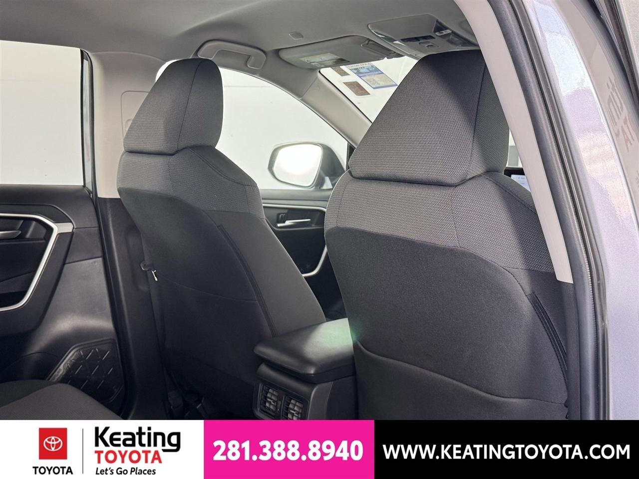 Toyota RAV4 XLE AWD 2025
