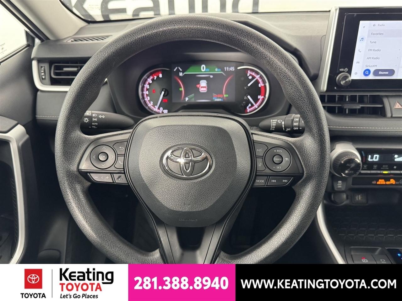 Toyota RAV4 XLE AWD 2025