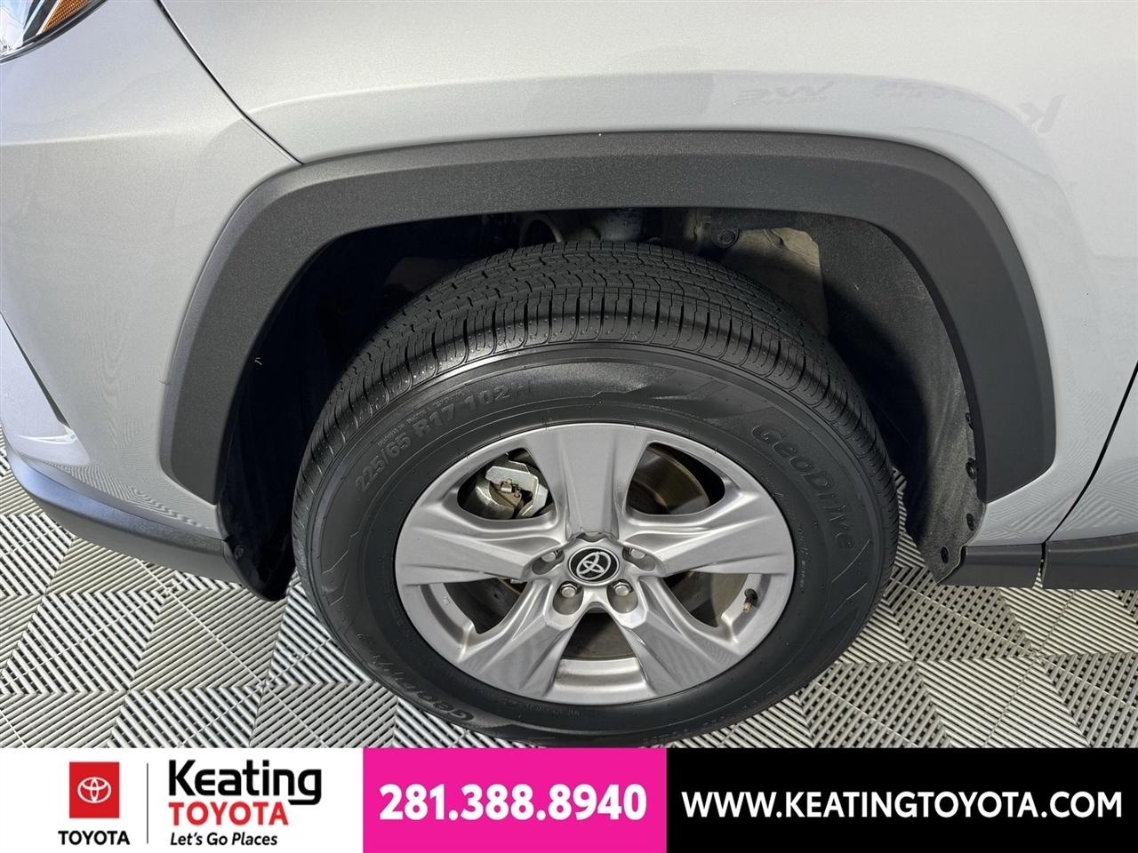 Toyota RAV4 XLE AWD 2025