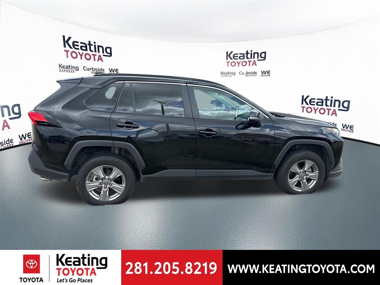 Toyota RAV4 XLE 2025