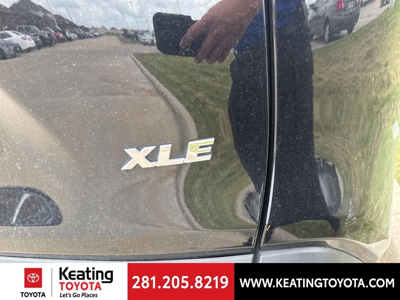 Toyota RAV4 XLE 2025