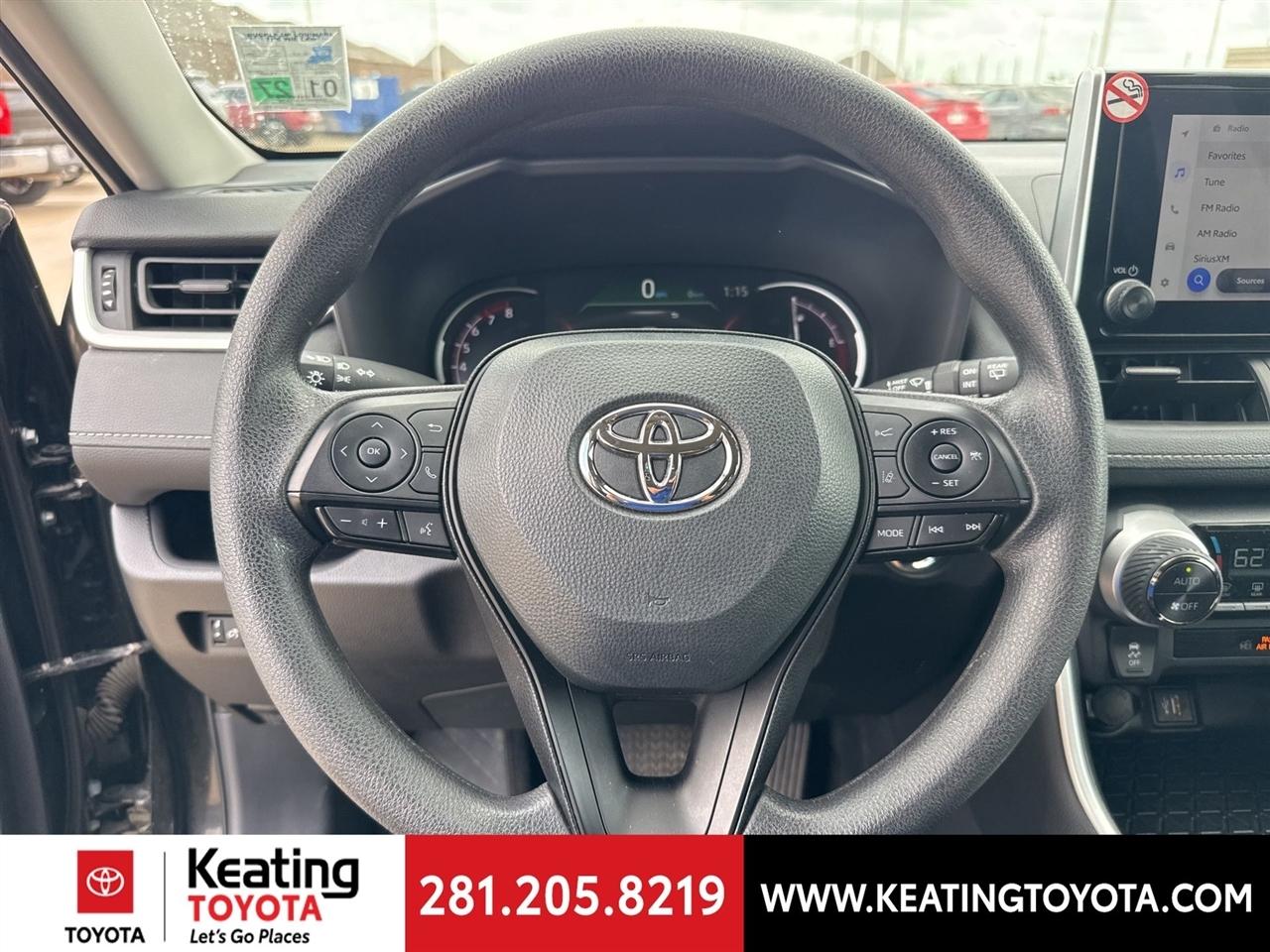 Toyota RAV4 XLE 2025