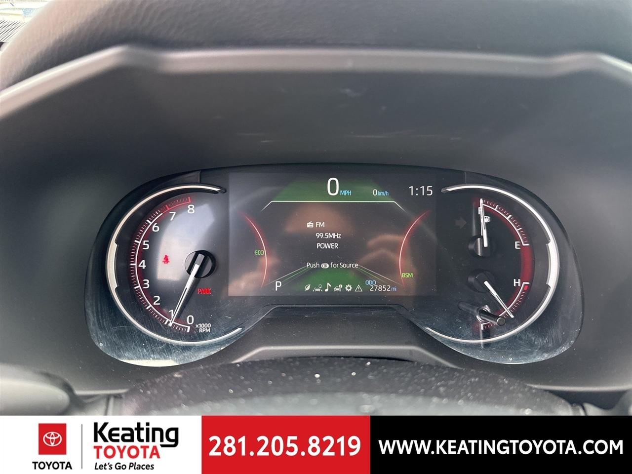 Toyota RAV4 XLE 2025