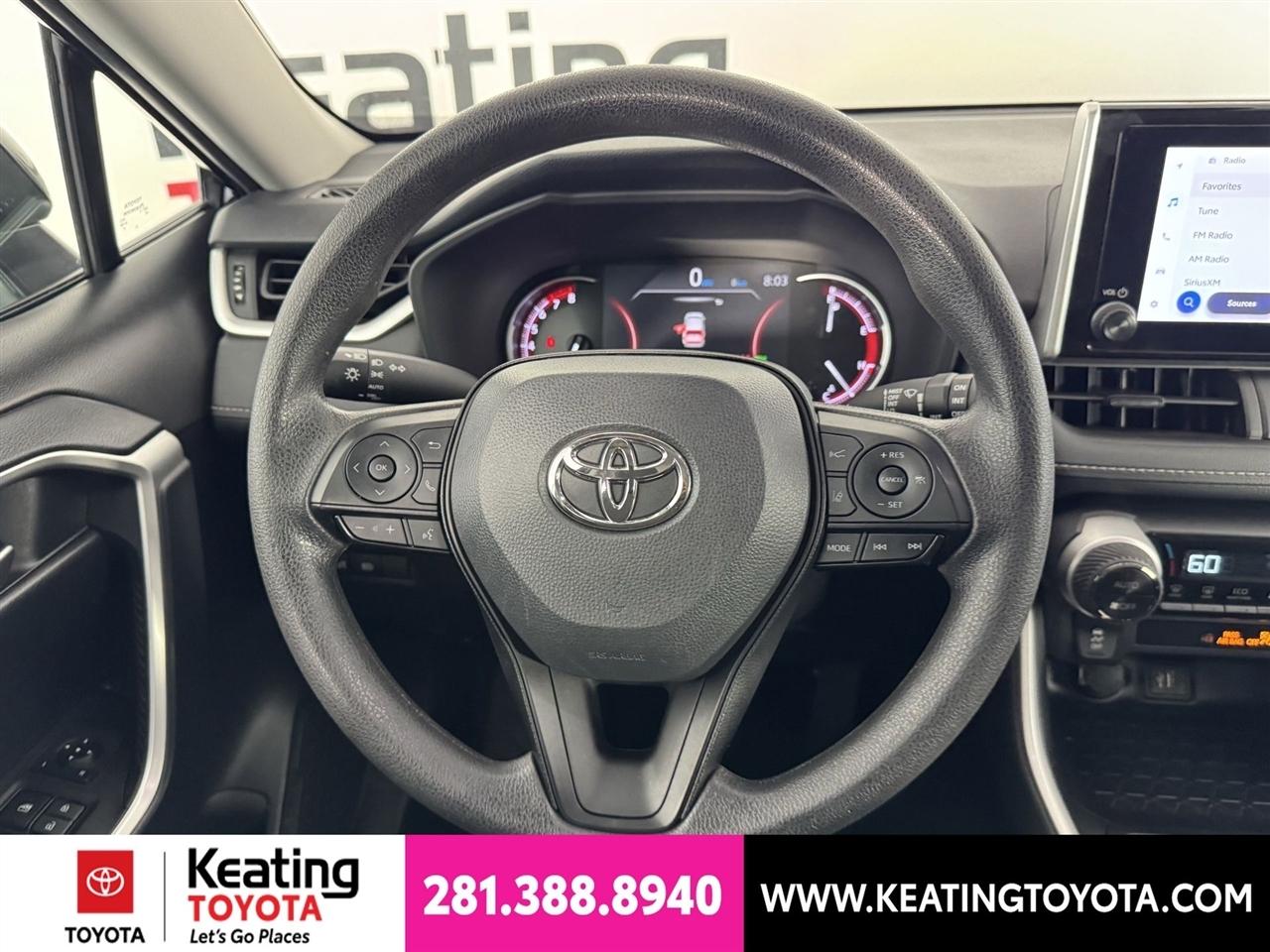 Toyota RAV4 XLE 2025