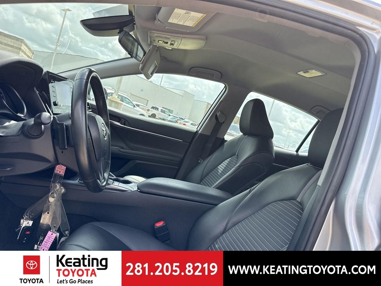 Toyota Camry SE 2024