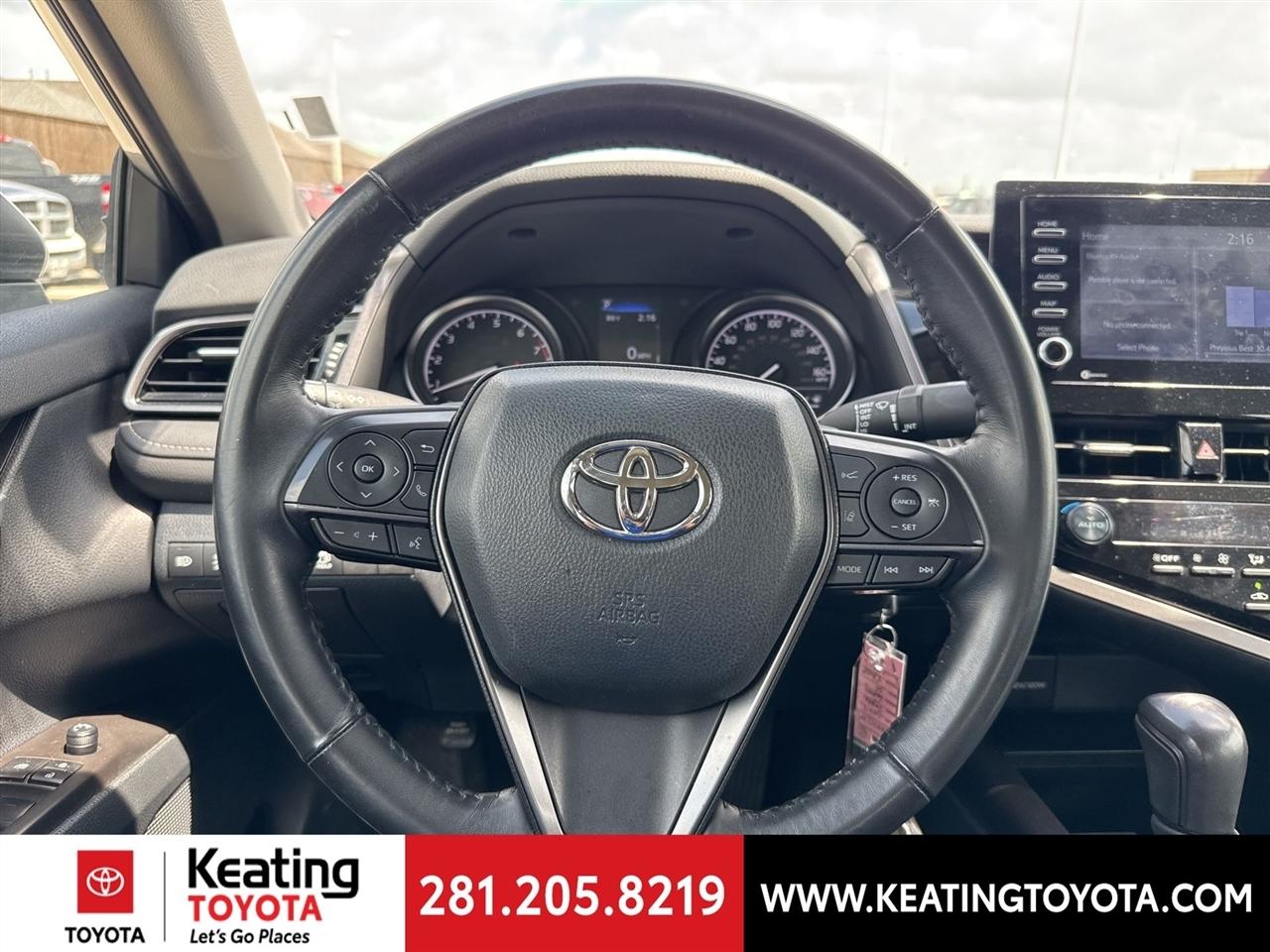 Toyota Camry SE 2024