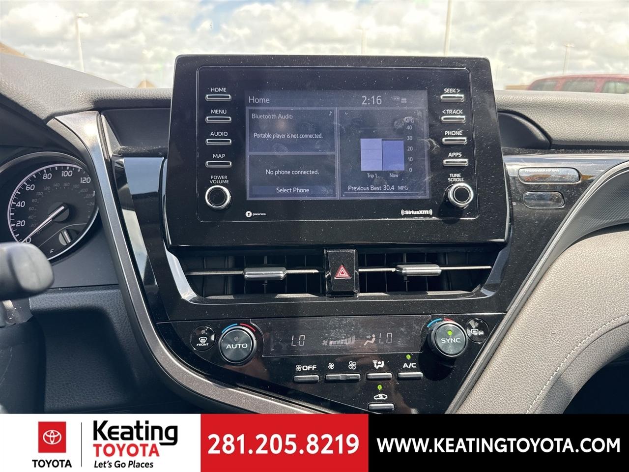 Toyota Camry SE 2024