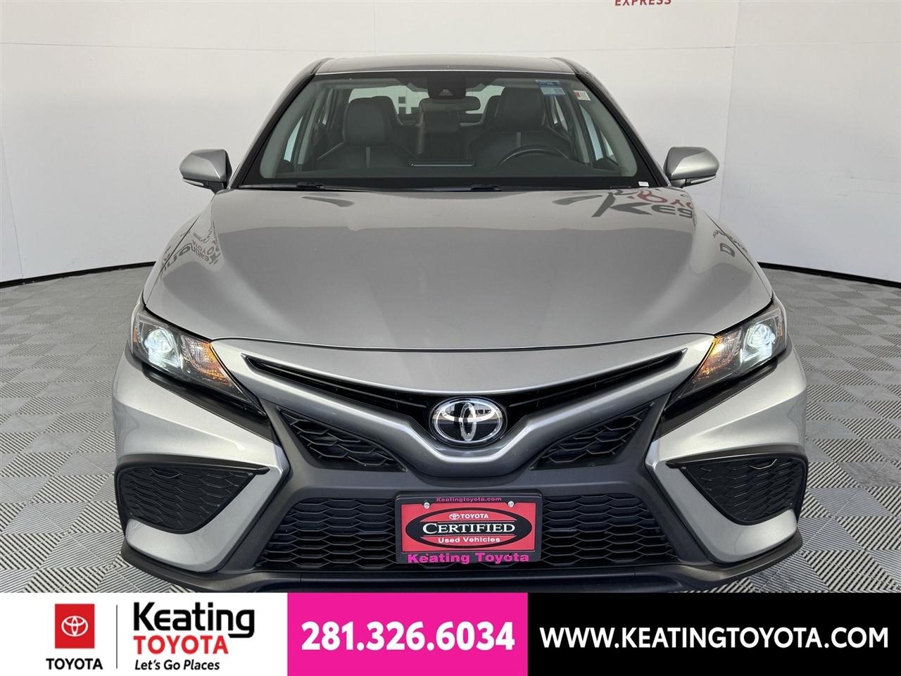 Toyota Camry SE 2024