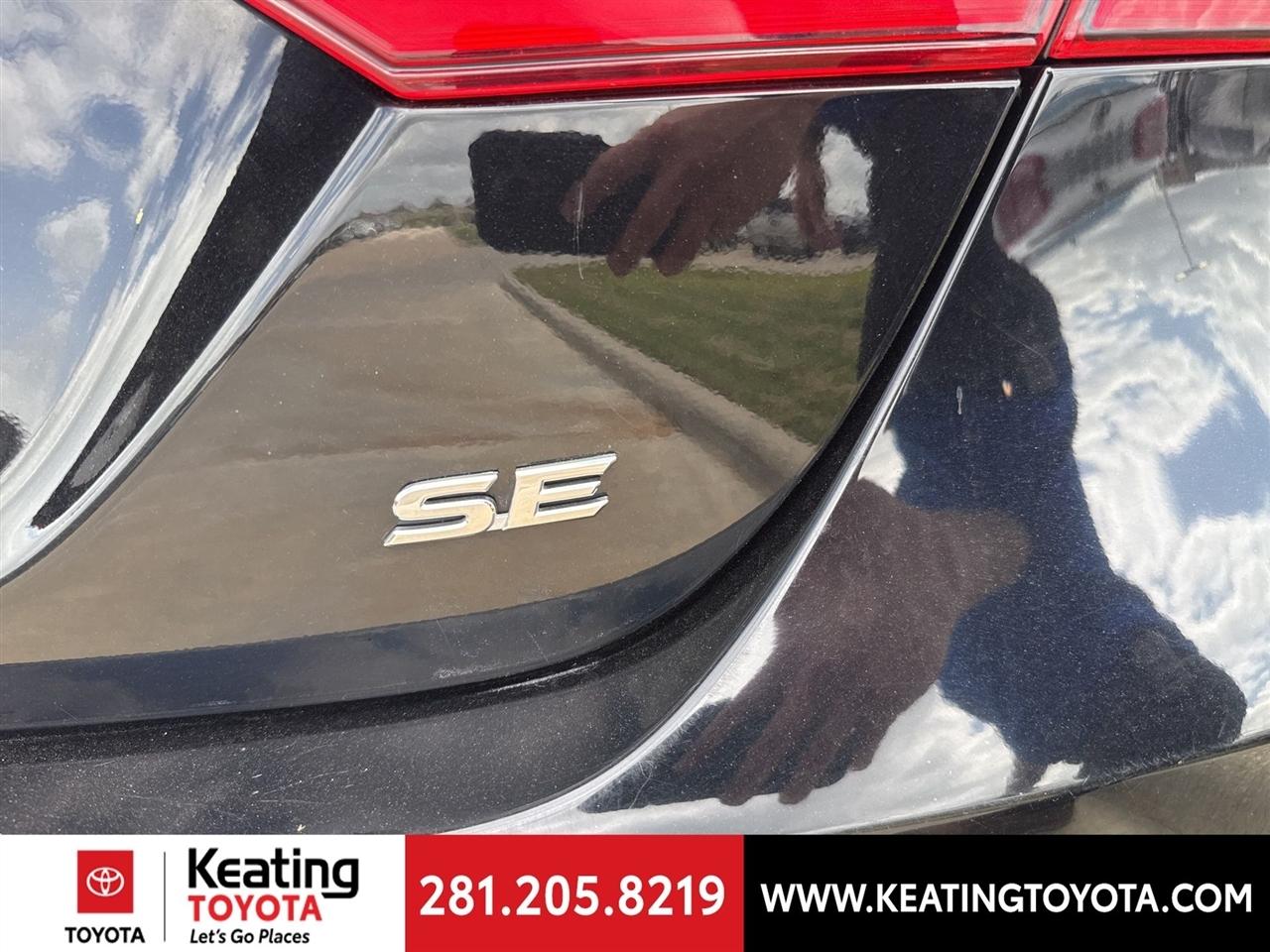 Toyota Camry SE 2024