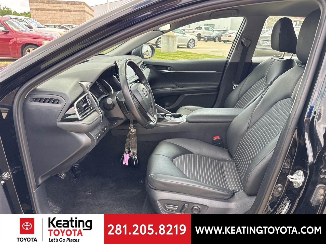 Toyota Camry SE 2024