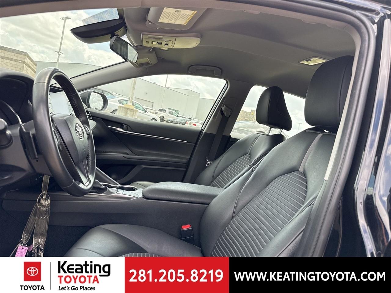 Toyota Camry SE 2024