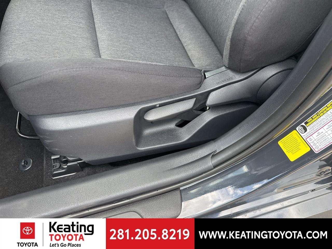 Toyota Camry Hybrid XLE 2026