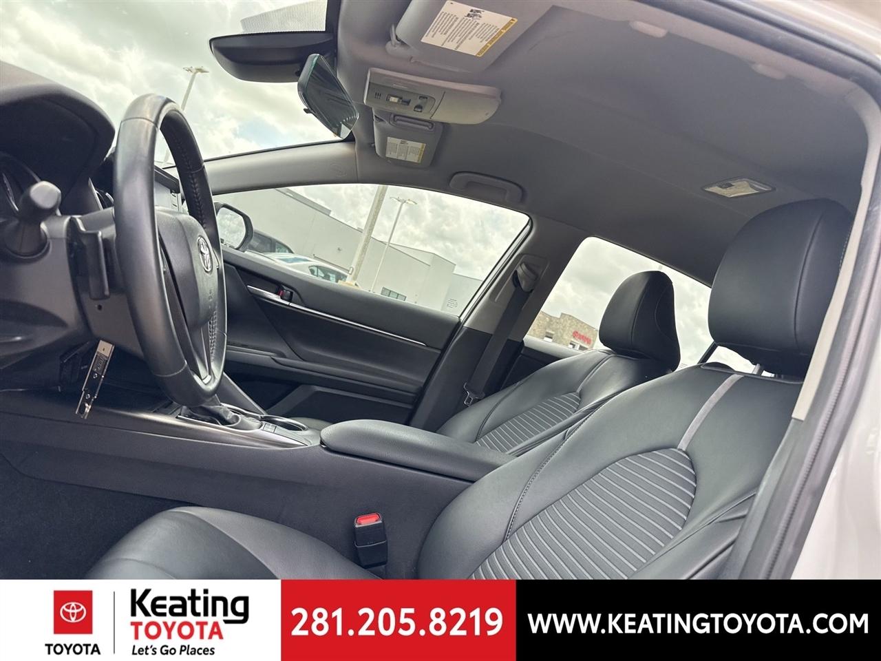 Toyota Camry SE 2024