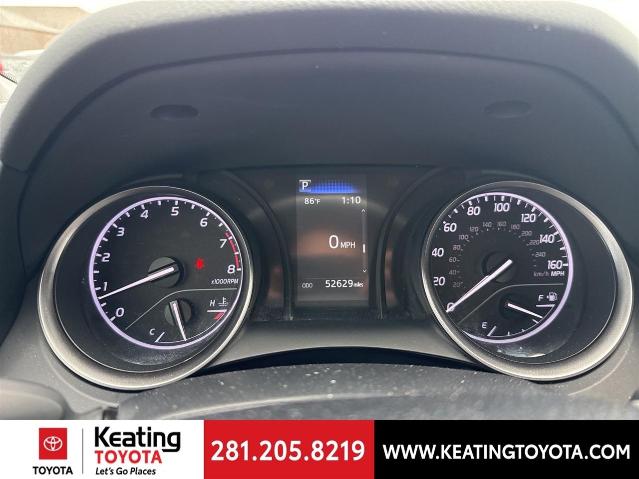 Toyota Camry SE 2024