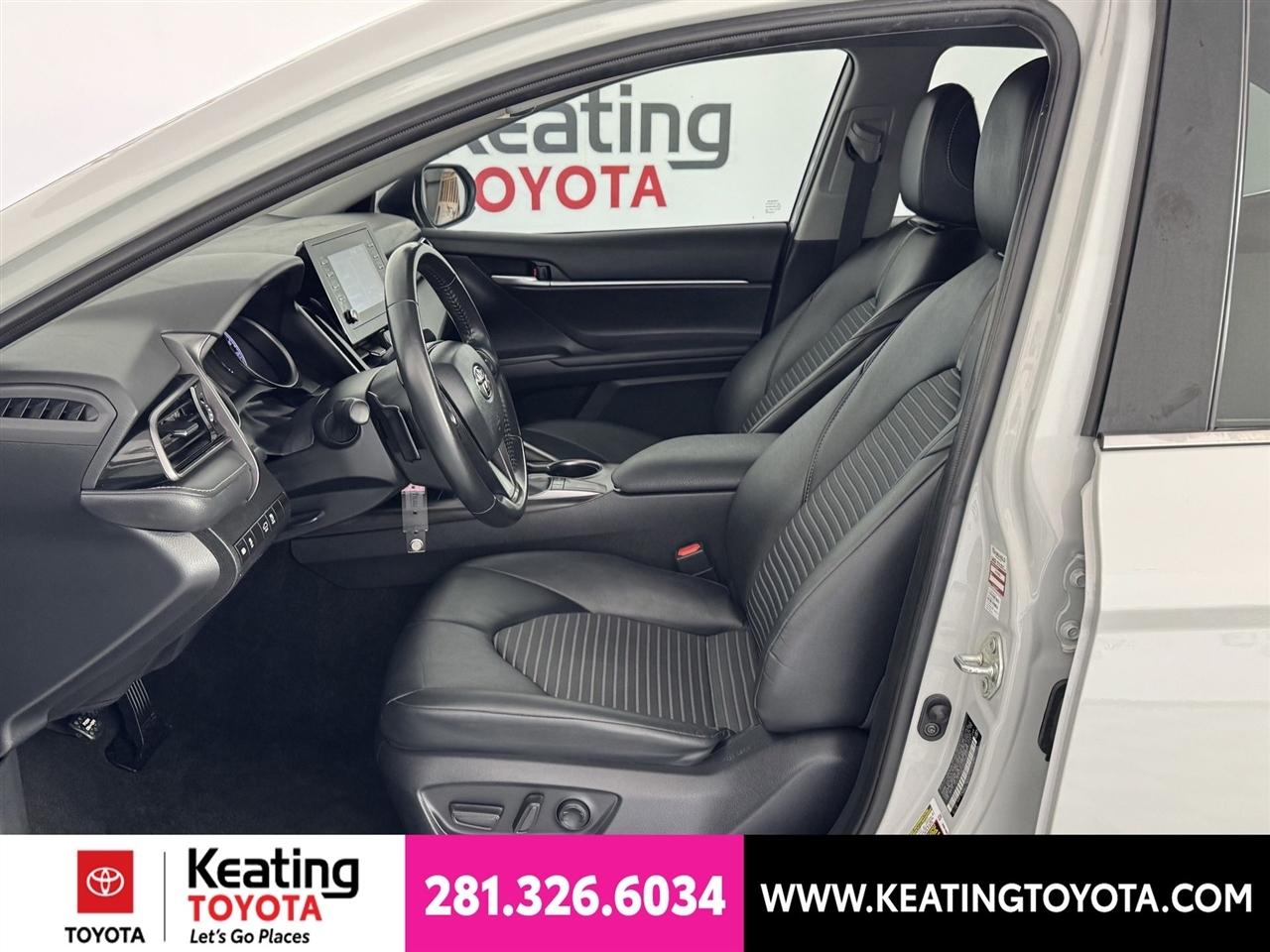 Toyota Camry SE 2024