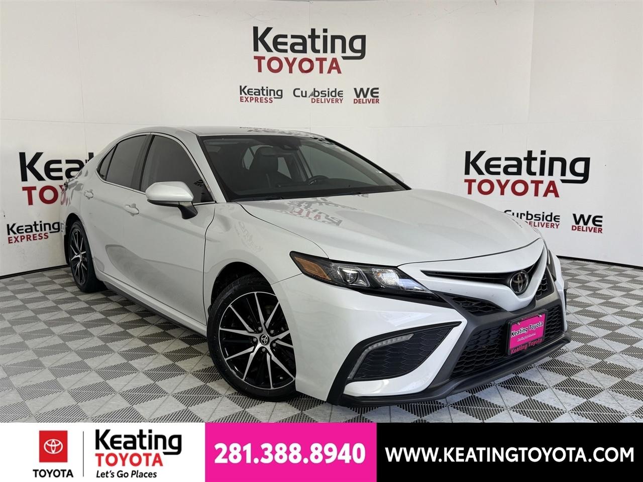 Toyota Camry SE 2024