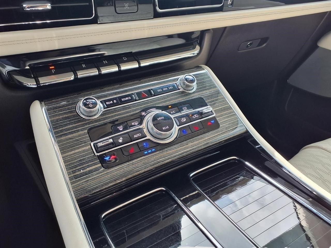 Lincoln Aviator Black Label 2022