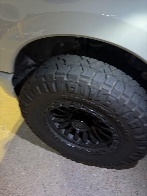 Ford F-250 SD Platinum Crew Cab 4WD 2025