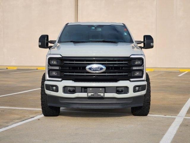 Ford F-250 SD Platinum Crew Cab 4WD 2025