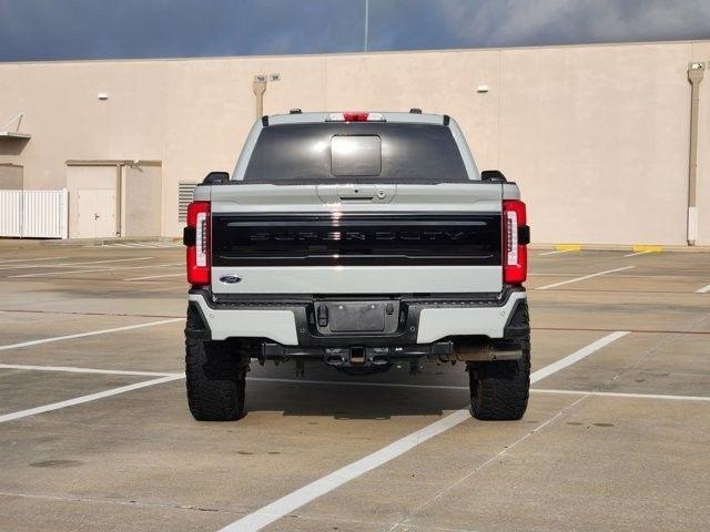Ford F-250 SD Platinum Crew Cab 4WD 2025