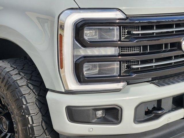 Ford F-250 SD Platinum Crew Cab 4WD 2025