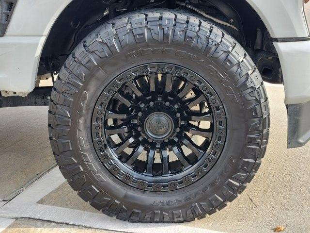 Ford F-250 SD Platinum Crew Cab 4WD 2025