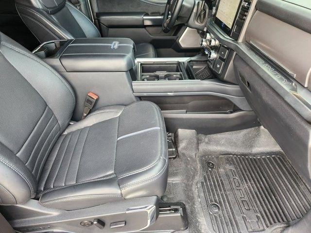 Ford F-250 SD Platinum Crew Cab 4WD 2025