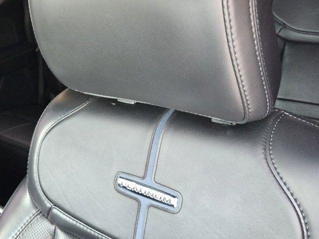 Ford F-250 SD Platinum Crew Cab 4WD 2025