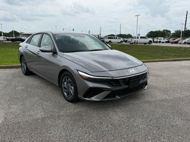 Hyundai Elantra SEL 2024