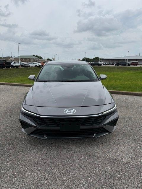 Hyundai Elantra SEL 2024