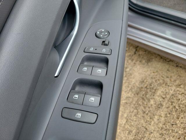Hyundai Elantra SEL 2024