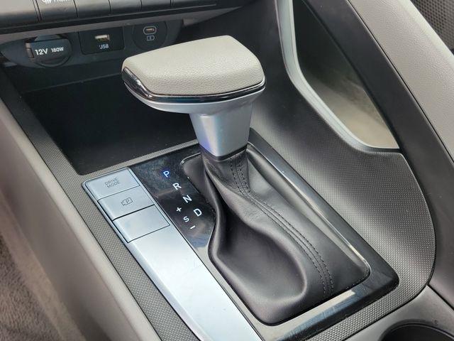 Hyundai Elantra SEL 2024