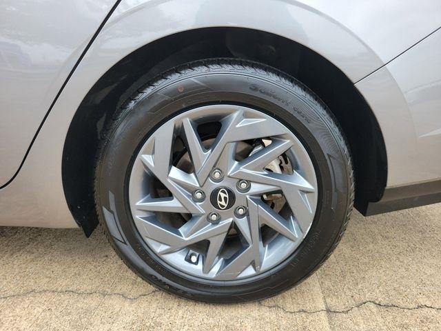 Hyundai Elantra SEL 2024