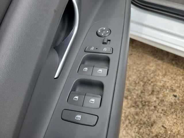 Hyundai Elantra SEL 2024
