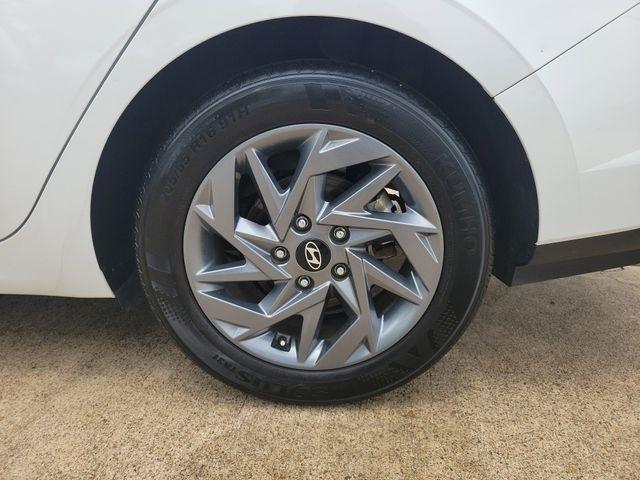 Hyundai Elantra SEL 2024