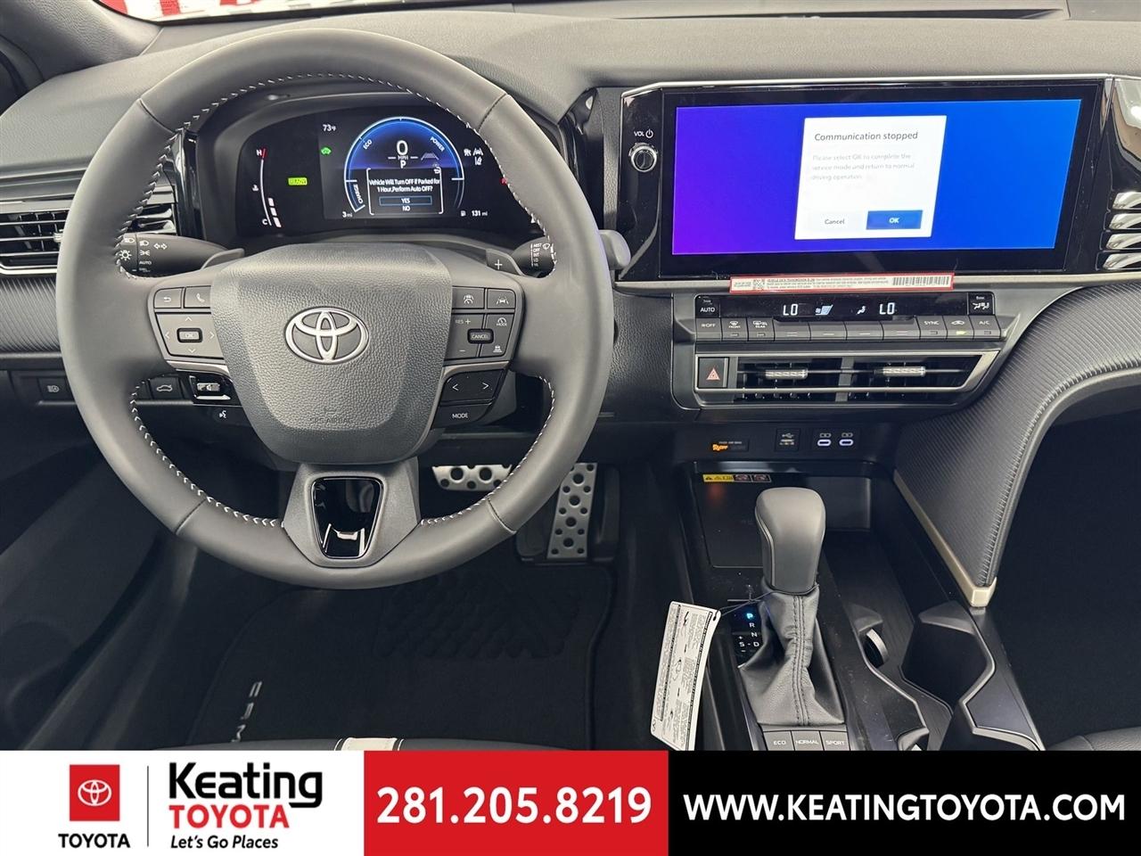 Toyota Camry Hybrid XLE 2026