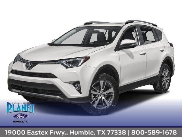 Toyota RAV4 XLE FWD 2017