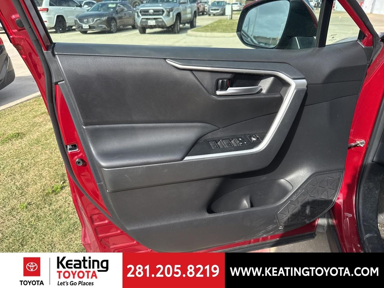 Toyota RAV4 XLE 2023