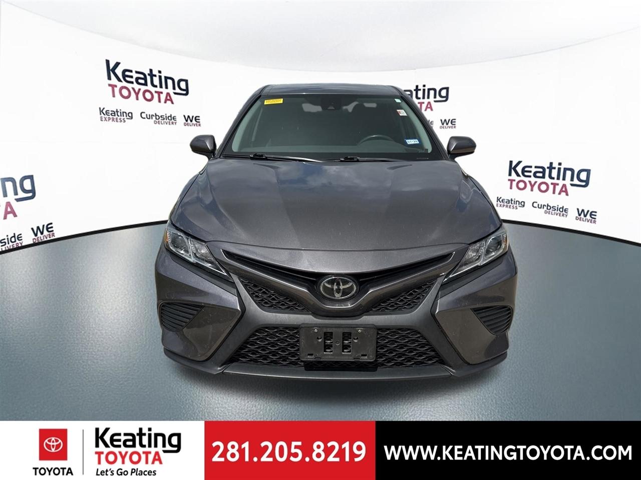 Toyota Camry SE 2019